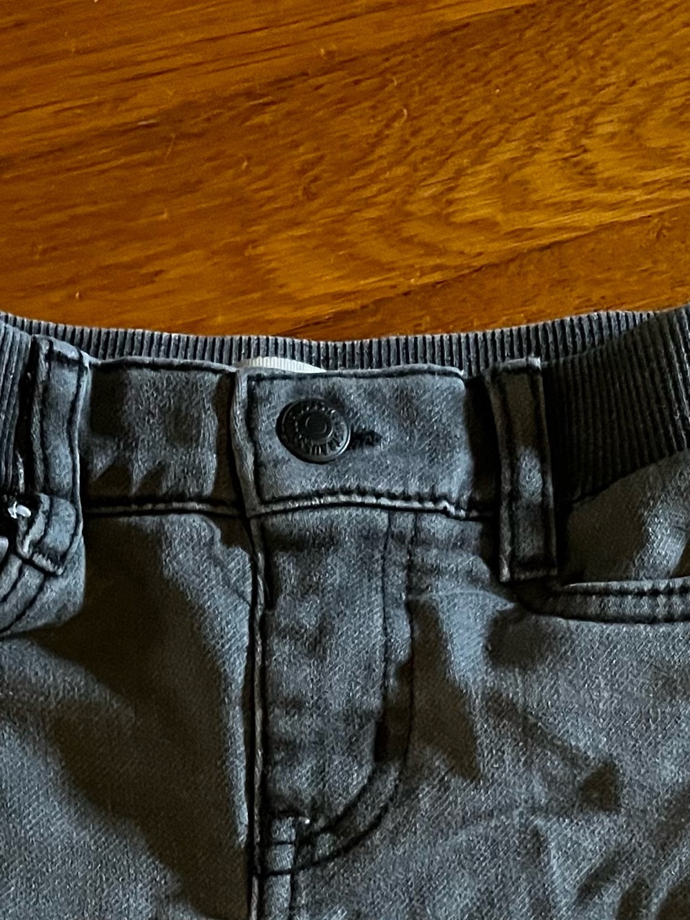 Levi's toddler Charcoal Gray Jogger Pants - Picture 3 of 5